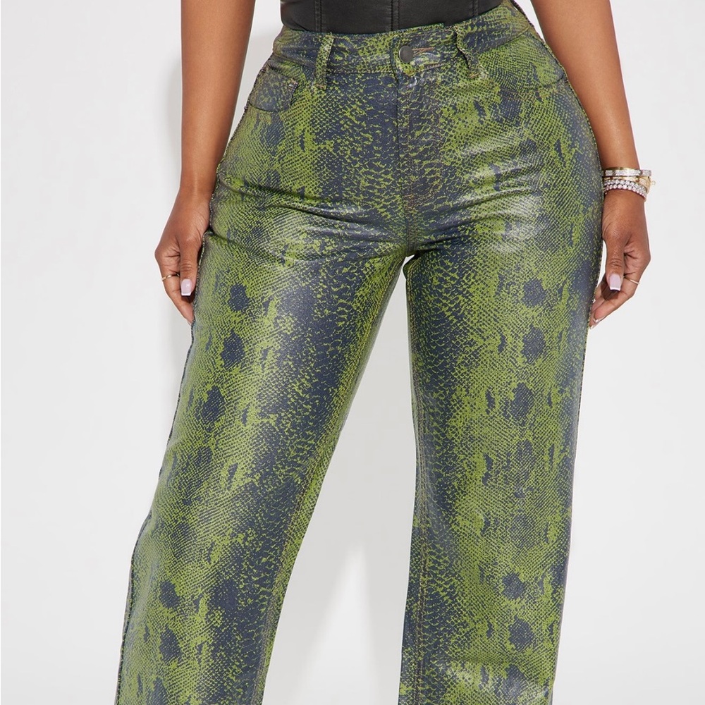 Fashion Nova- Hiss Favorite Coated Snake Print Jeans - Green